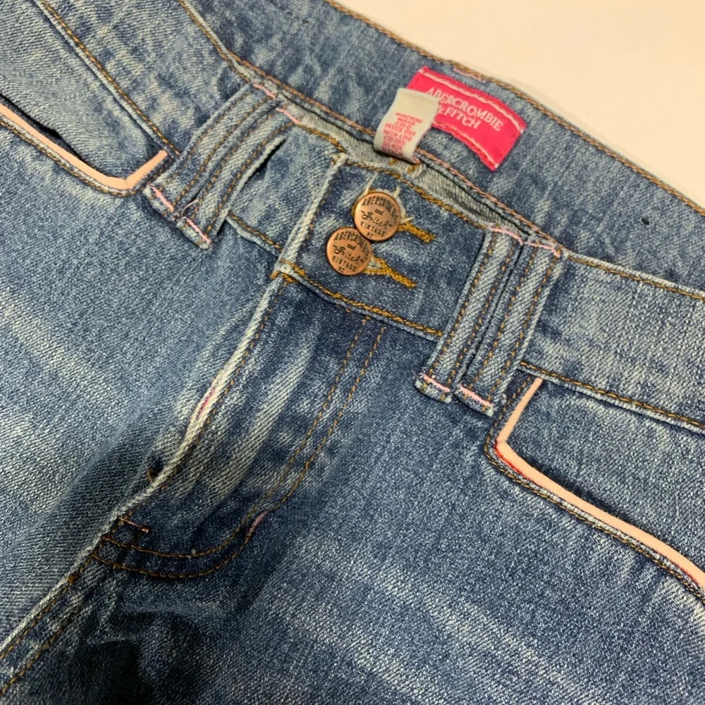 Abercrombie & Fitch blue outing these
